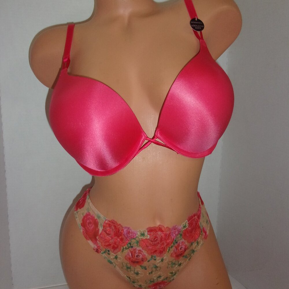 Victoria's Secret  Bombshell +2 cups Coral Bra & Floral Thong